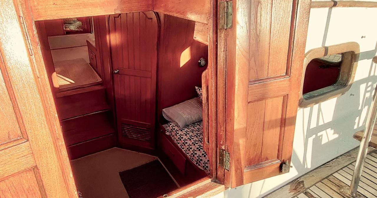 Botel Barco 12 Mts Centro *